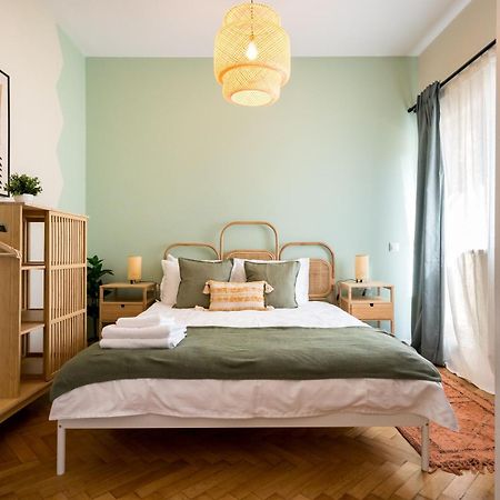 Urban Dream Studio With City Views & Comfort Бухарест Экстерьер фото
