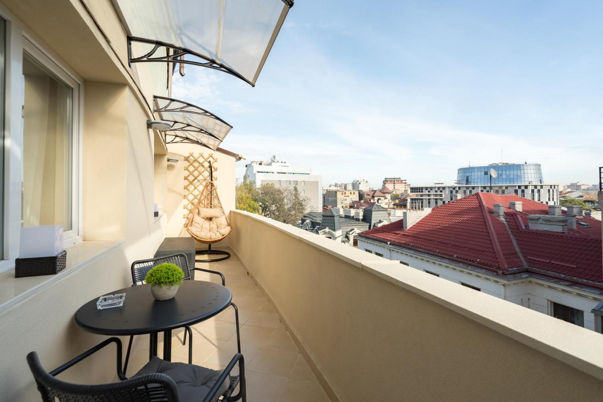Urban Dream Studio With City Views & Comfort Бухарест Экстерьер фото